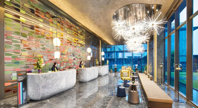 Hotel Indigo Suzhou Yangcheng Lake by IHG, Prenota Hotel Suzhou (Jiangsu) Cina