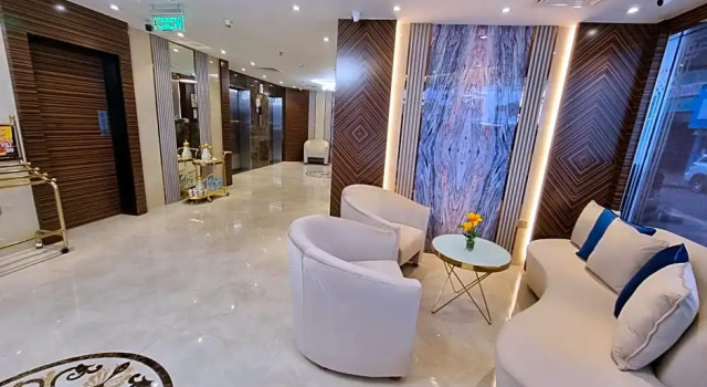 Vista Square Hotel