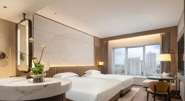 Семейный люкс Lung Chuen International Hotel