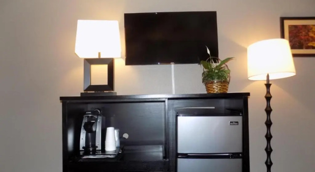 Четырёхместный номер Standard Breck Inn