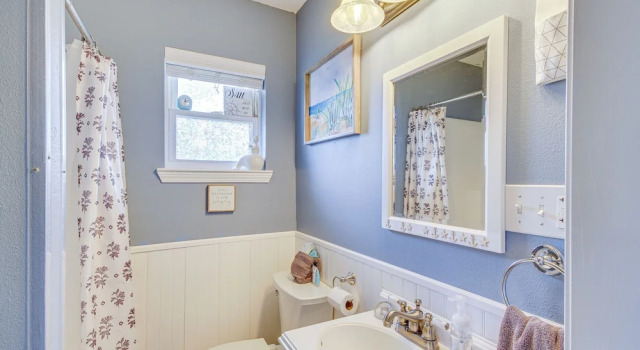 Коттедж Waterfront Bay St Louis Home w/ Private Dock!