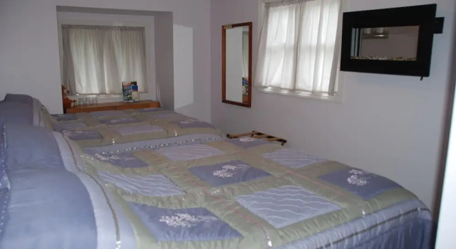 Четырёхместный номер Standard Teddy Bear Bed & Breakfast