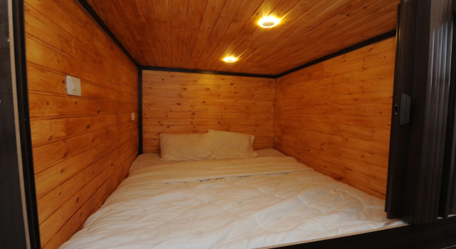 Petra Capsule Hostel