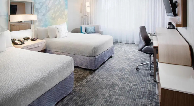 Четырёхместный номер Standard Courtyard by Marriott Richmond Airport