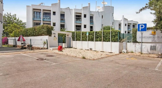 Vilamoura 205, Забронировать Отель Отели Виламора с парковкой, рядом с Oceanico Victoria Golf Course, Парковка