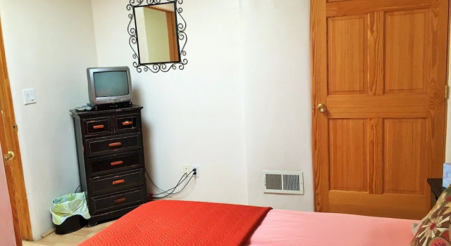 Коттедж Casas de Guadalupe - Sante Fe Vacation Rentals