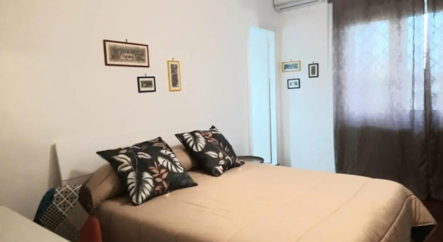 Camera Deluxe Caprice b&b