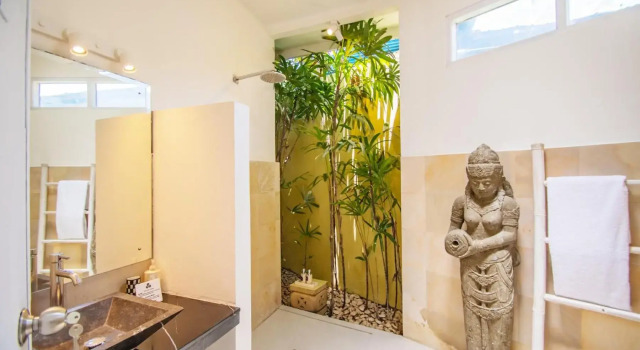 Sitara Villa, Rezervovat Vila Hotely v Bali se snídaní, Snídaně