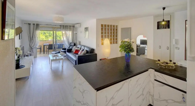 Апартаменты IMMOGROOM - 2 BR- Bright - Terrace - Wifi - Air conditioning