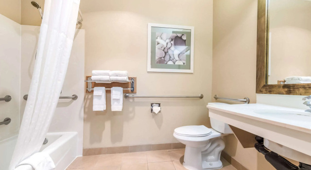 Двухместный люкс Quality Inn & Suites Bainbridge Island