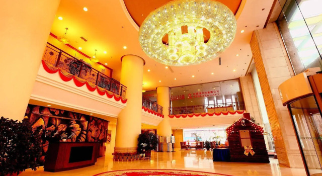 Central Plaza Dalian, Rezervovat Hotel Hotely v Liaoning s parkováním, Parkování