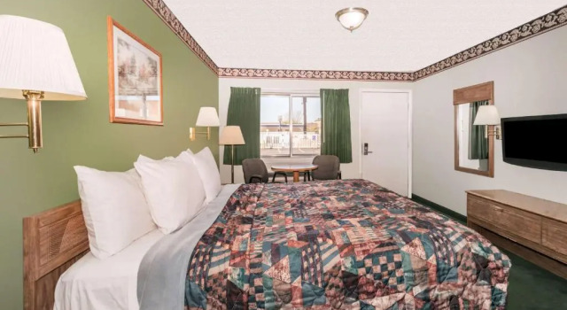 Номер Superior Knights Inn Ottawa