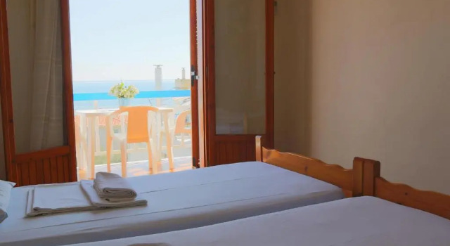 Seaview - Selfcatering Apartment - Helen No 1, Prenota Appartamento Argos-Mykines 