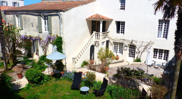 La Maison Douce