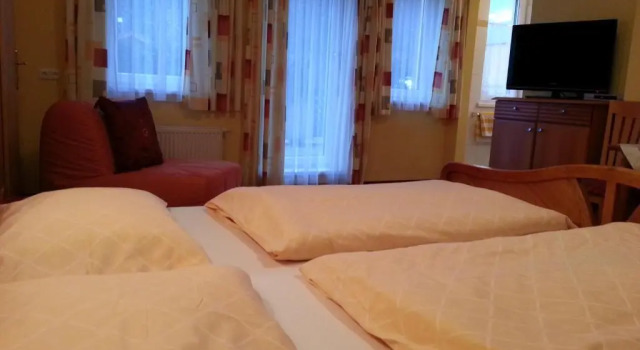 Gasthof Zur Post, Book Hotel Bad Goisern 