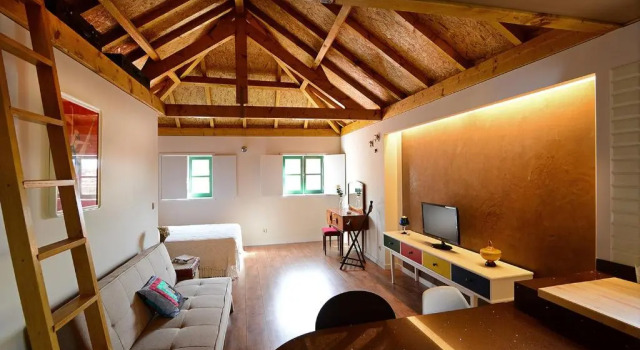 Студия Мансарда Vitoria Apartments
