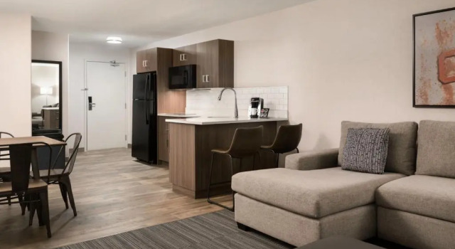 Двухместный люкс c 1 комнатой Canalta Hotel Airdrie