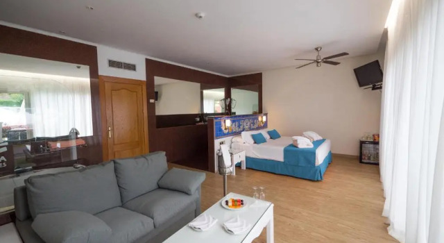 Полулюкс BLUESEA Costa Jardin & Spa