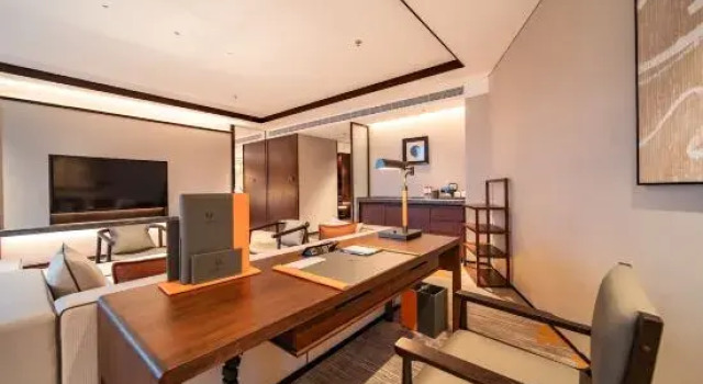 Люкс Business Qingdao Shang He Jianguo Hotel