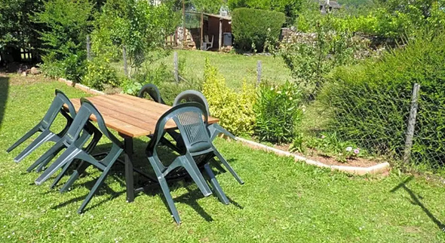 Les Petits Jardins, 予約 ホテル マルシヤック ヴァロン Aveyron