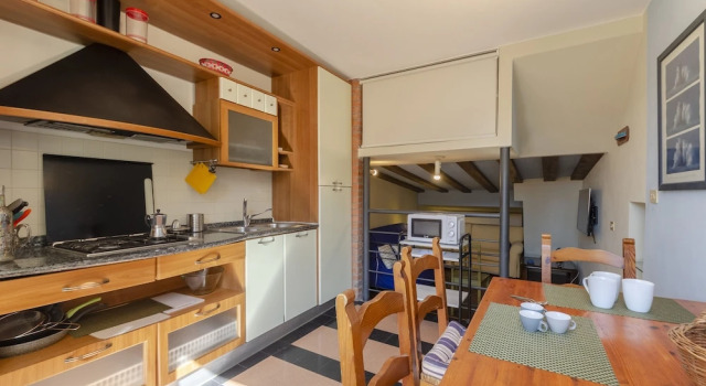Апартаменты JOIVY Cosy Apt For 6 In An Ancient Pirate Watchtower
