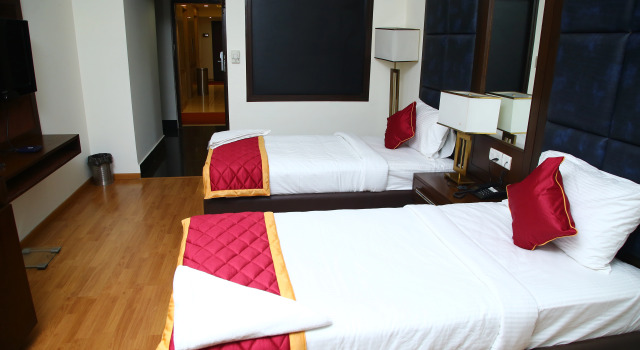 Hotel SVM Grand, Rezerwuj Hotel Hajdarabad 