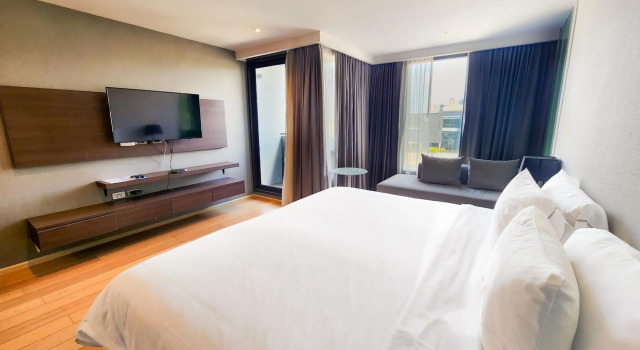 Montana Hotel & Residence