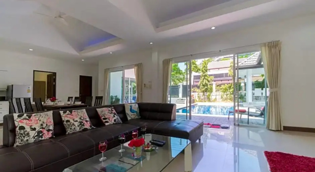 Private Pool Villa 4 bedrooms