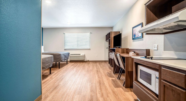 Четырёхместный номер Standard WoodSpring Suites Naples West