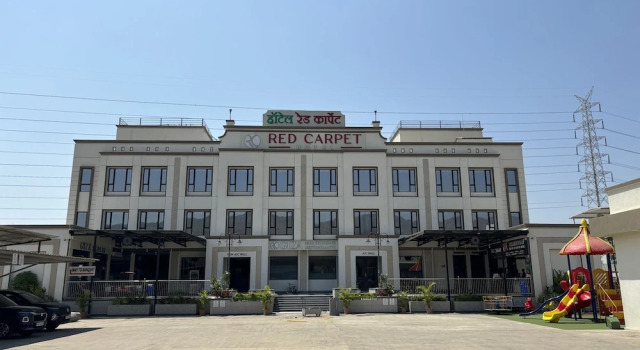 RED CARPET CLASSIC HOSPITALITY LLP, Забронировать Отель Отели штата Махараштры 3 звезды, 3*