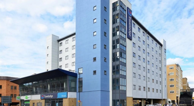 Travelodge Slough, Забронировать Отель Слау Бакингемшир, рядом с Absolutely Ice - Slough Ice Arena