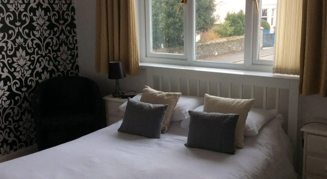Lugo Rock, Rezervasyon Otel Falmouth Cornwall