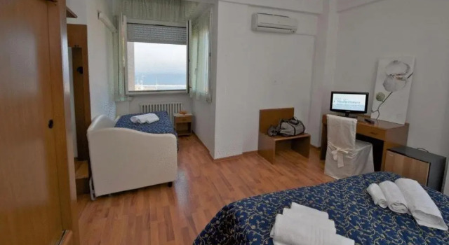 Четырёхместный номер Superior Hotel Mediterraneo