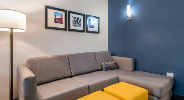 Двухместный люкс Comfort Inn & Suites Jacksonville - Orange Park Near Naval Air Station