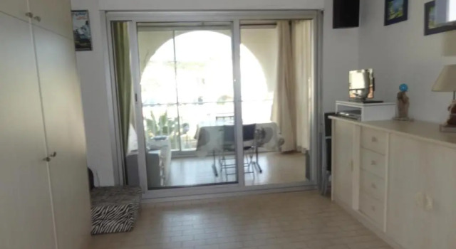 Appartement Sète, 1 pièce, 2 personnes - FR-1-472-135, Book Lejlighed Sète Étang de Thau