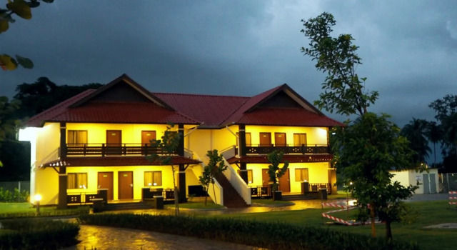 LOTUS SEAVIEW BEACH RESORT, PENGERANG, Reserva ahora Resort Sungai Rengit Malasia