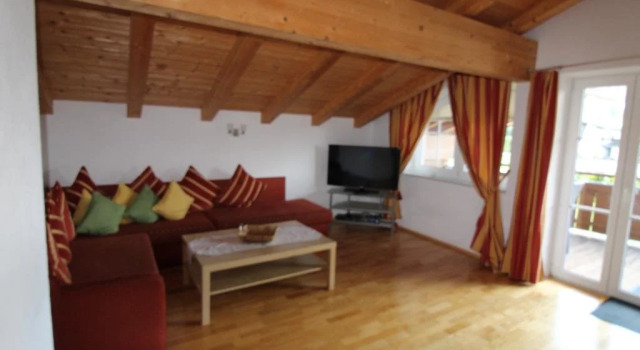 Appartementhaus Kurz, Prenota Hotel Hotel a Tirolo con parcheggio, Parcheggio