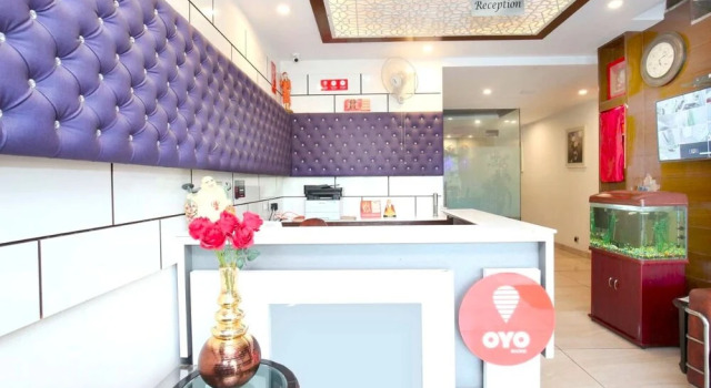 OYO 4226 A One Zirakpur, Varaa Hotelli Zirakpur Haryana