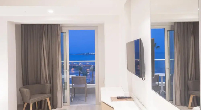 Двухместный номер Standard с балконом и с видом на море Evalena Beach Hotel