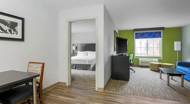 Люкс c 1 комнатой Holiday Inn Express Lancaster by IHG