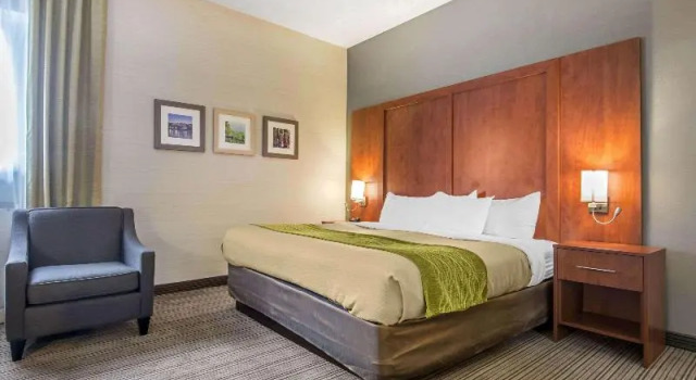Люкс Comfort Inn & Suites