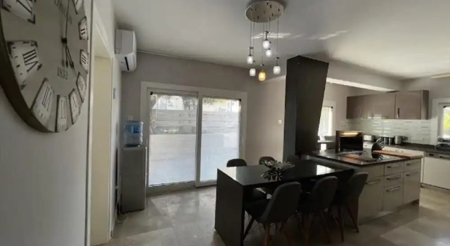 Sema Villa in Kyrenia, 4 Bedroom Villa, Sleeps 8, Reserva ahora Villa Villas en Norte de Chipre, Villa