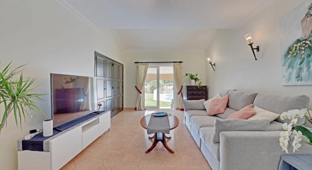 Casa Helena in Vilamoura, Rezervovat Vila Hotely v Sotavento s parkováním, Parkování