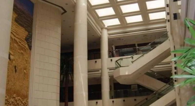 Orient Hotel Xian, Забронировать Отель Отели Сиань с бассейном, рядом с Forest of Steles, Бассейн