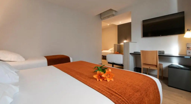 Семейный номер Standard Hotel Avenida