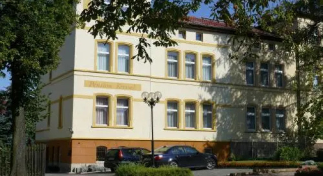 Pension Kreisel, Prenota Hotel Hotel a Garz con parcheggio, Parcheggio