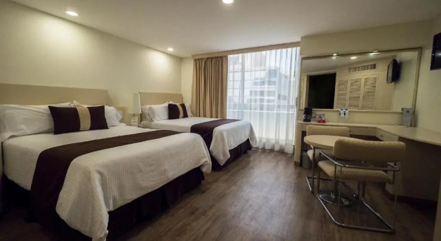 Четырёхместный номер Standard Hotel Century Reforma