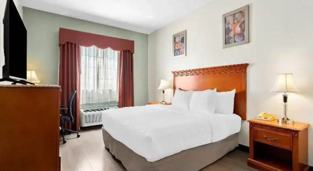 Двухместный люкс Days Inn McAlester