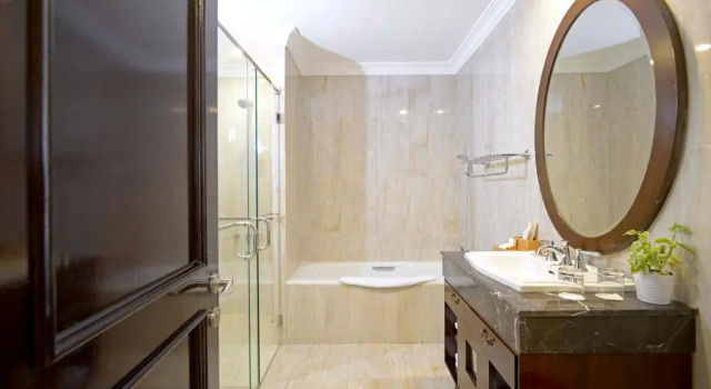 Suite The Sahira Hotel Syariah