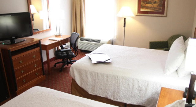 Четырёхместный номер Standard Hampton Inn Greeneville